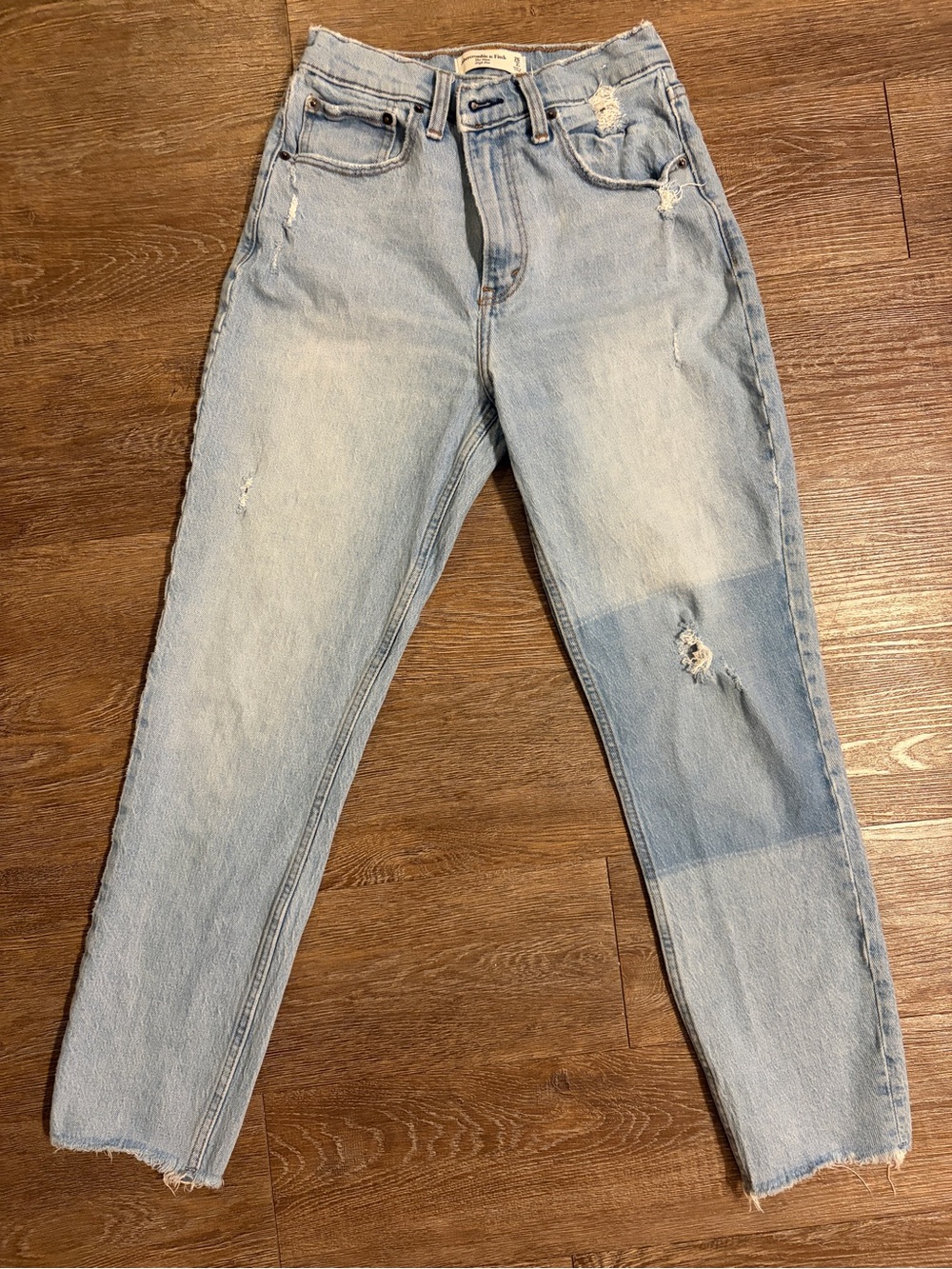 Abercrombie & Fitch The mom high rise